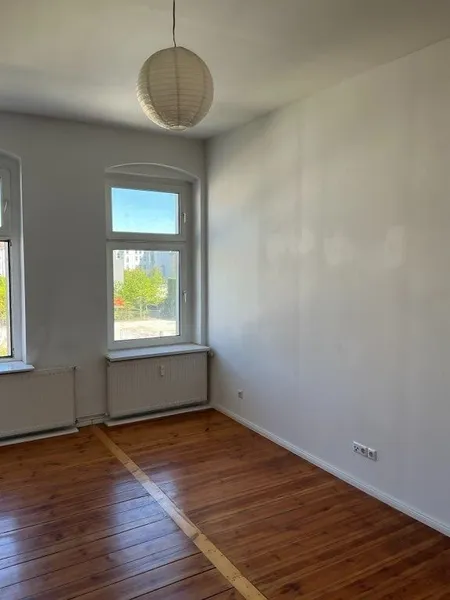 Kleine aber feine Altbauwohnung mit Badewanne — photo 1